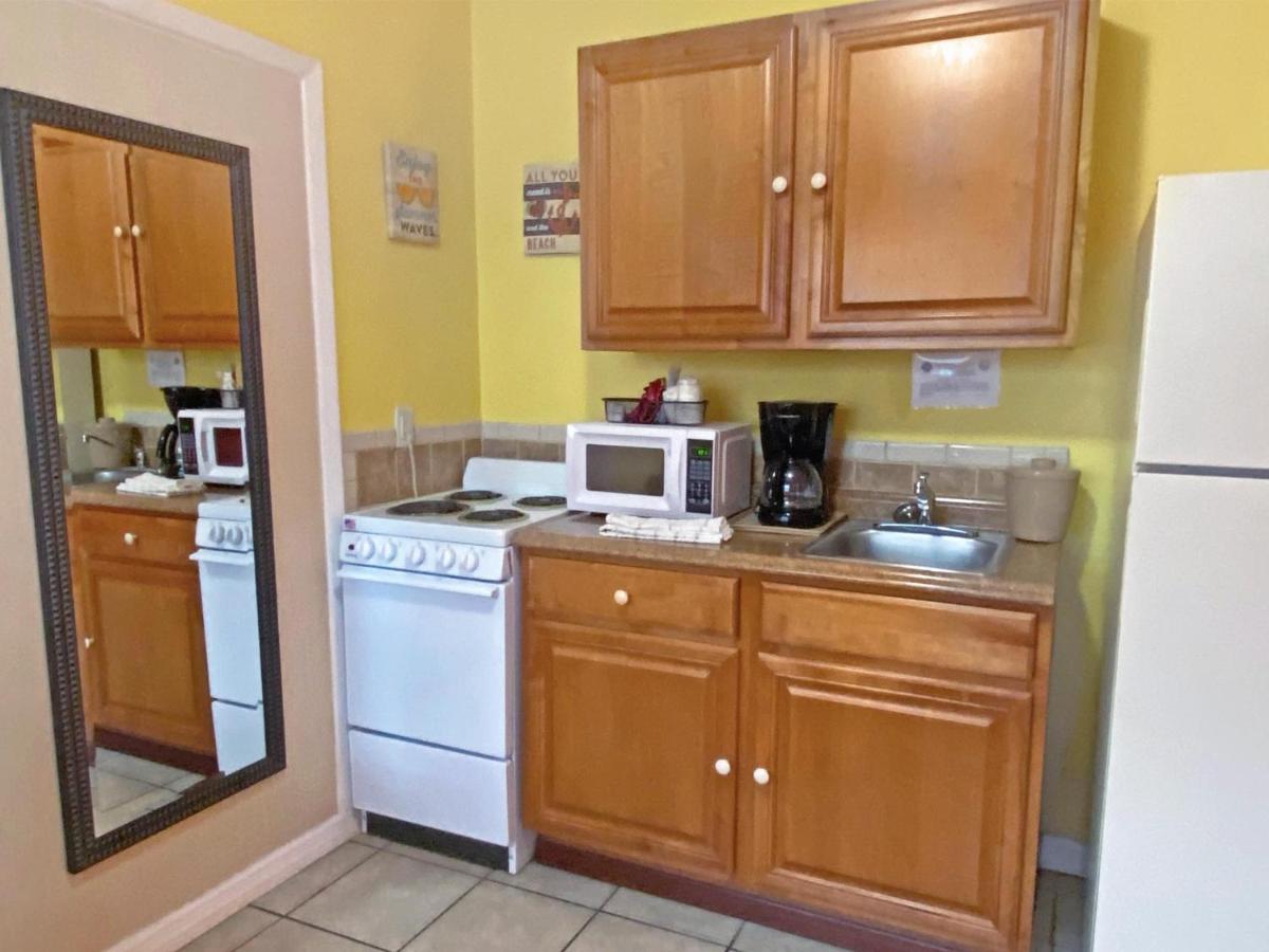 Bella Sirena Inn St. Pete Beach Ngoại thất bức ảnh